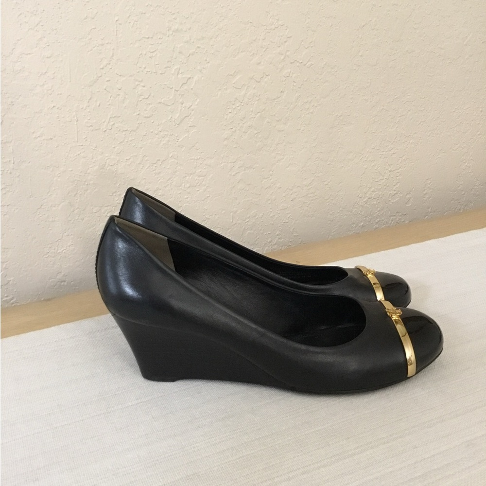 Tory Burch Pacey wedges  Black Patent Leather Cap Toe Shoes For Woman Size 8M - Picture 3 of 13